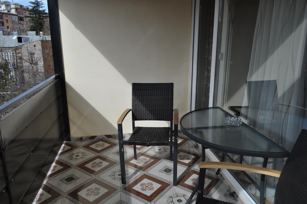 Hotel Your Comfort Tbilisi Bagian luar foto