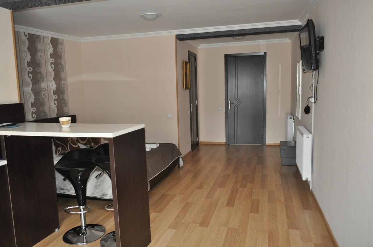 Hotel Your Comfort Tbilisi Bagian luar foto